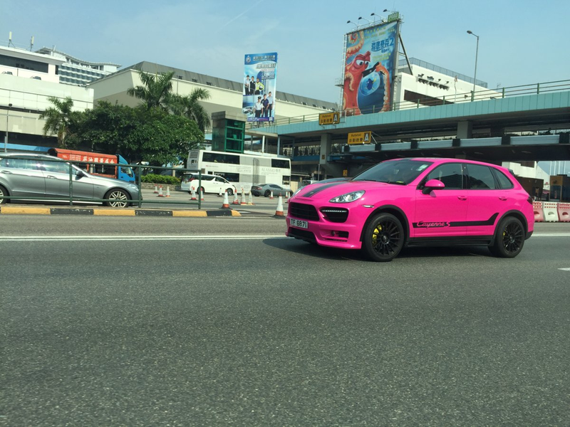 Hawt pink Cayenne S!